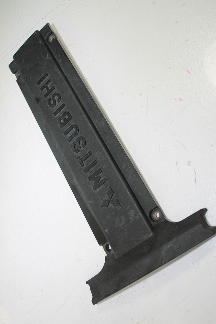 0306 MITSUBISHI EVO EVOLUTION 8 9 ENGINE VALVE COVER TRIM COIL PACK